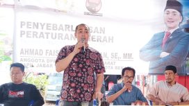 Anggota DPRD Provinsi Jawa Barat, Ahmad Faisyal Hermawan dalam sebuah agenda sosialisasi Perda.