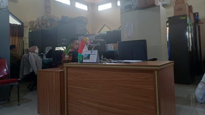 
					Mushola Dijadikan Pelayanan Sementara Kantor Kecamatan Pondokmelati