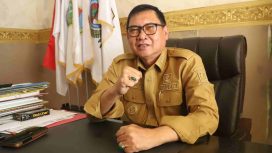 Kepala Desa Muktiwari, Bahrudin.