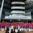 Sekolah Lansia Sejahtera Jatisampurna berfoto bersama usai outing class di Perpustakaan Nasional RI.