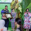 Ketua DPR RI, Puan Maharani menghadiri acara peluncuran NusaNova yang diinisiasi desainer ternama, Ivan Gunawan di Plaza Indonesia, Jakarta, Selasa (5/8/2025).