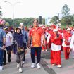 Wakil Bupati Bekasi Asep Surya Atmaja mengikuti Car Free Day yang berlangsung sepanjang Jalan Cikarang Baru Raya, Kawasan Jababeka hingga Area Stadion Wibawa Mukti, pada Minggu, (24/08/2025).