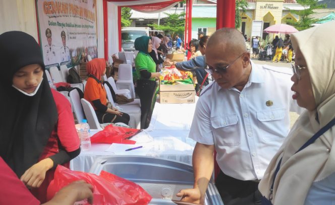 
					Harga Sembako Melambung DKPPP Kota Bekasi Gelar Pasar Murah Di Kelurahan Jati Asih