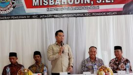 Anggota DPRD Kota Bekasi Misbahudin saat menyosialisasikan program MBG dari Presiden Prabowo Subianto.