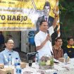 H. Ajo saat memberikan sambutan sebagai anggota dewan dalam reses di Medansatria.