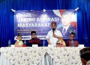 Anggota DPRD Kota Bekasi Abdul Muin Hafied saat menjaring aspirasi warga pada reses III Tahun 2025.