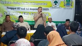 Anggota DPRD Kota Bekasi Sarwin Edi Saputra saat menggelar reses di Bantargebang.