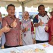 Wakil Wali Kota Bekasi Abdul Harris Bobihoe (dua dari kiri) saat menghadiri peresmian Situ Rawa Toke.