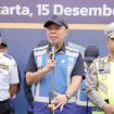 Direktur Utama Jasa Marga Rivan  A. Purwantono memberikan sambutan dalam acara apel terpadu.