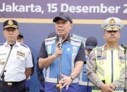 Direktur Utama Jasa Marga Rivan A. Purwantono memberikan sambutan dalam acara apel terpadu.