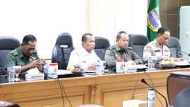 Rapat Koorfinasi Lintas Sektoral dalam rangka kesiapan Operasi Lilin Jaya 2025 . Bertempat di Ruang Rapat KH. Raden Mamun Nawawi Kompleks Pemkab Bekasi Cikarang Pusat, Rabu (17/12/2025).