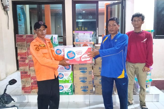 
					Pemkab Bekasi menyalurkan bantuan kemanusiaan kepada warga terdampak bencana hidrometeorologi sebagai bentuk kepedulian sekaligus upaya meringankan beban masyarakat di Bulan Suci Ramadan.