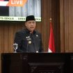 Wali Kota Bekasi, Tri Adhianto, saat memberi sambutan dalam sidang paripurna, Rabu (18/2/2026).