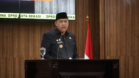 Wali Kota Bekasi, Tri Adhianto, saat memberi sambutan dalam sidang paripurna, Rabu (18/2/2026).