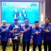 Pengurus DPD Kota Bekasi saat menerima SK
