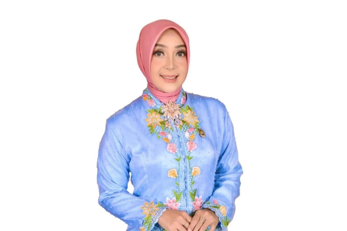 Anggota DPRD Kota Bekasi Aminah, M.Pd