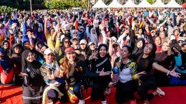 Antusias warga saat memperingati Hari Bumi di CFD Jababeka