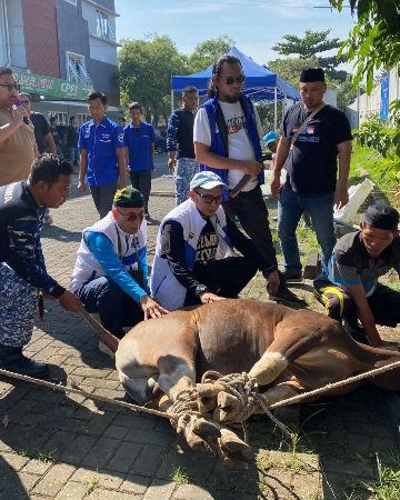 Ketua dan Sekretaris DPD saat kegiatan pemotongan kurban