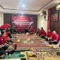 Kader PDI Perjuangan Kota Bekasi saat menggelar Diskusi Politik