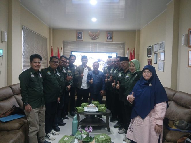 
					Ketua DPRD Kota Bekasi saat menerima audensi LPM Kota Bekasi