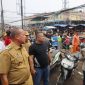 Walikota Bekasi saat meninjau pasar baru