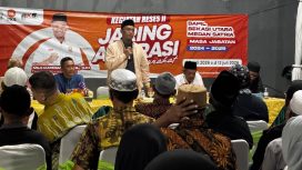 Muhamad Kamil Syaikhu saat pemaparan Reses