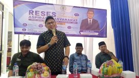 Achmad Rivai saat pemaparan Reses
