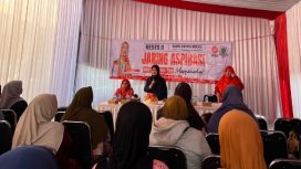 Ii Marlina saat pemaparan Reses