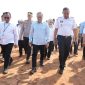 Wali Kota Bekasi Sardi Efendi bersama Menteri Koordinator Bidang Pangan, Zulkifli Hasan, dan Wali Kota Bekasi, Tri Adhianto.